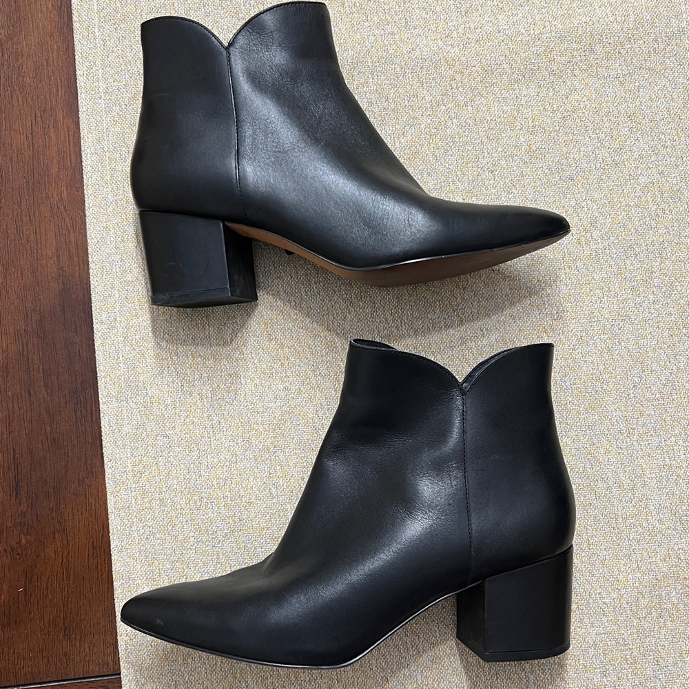 ❤️Cole Haan Black Leather Elyse Bootie